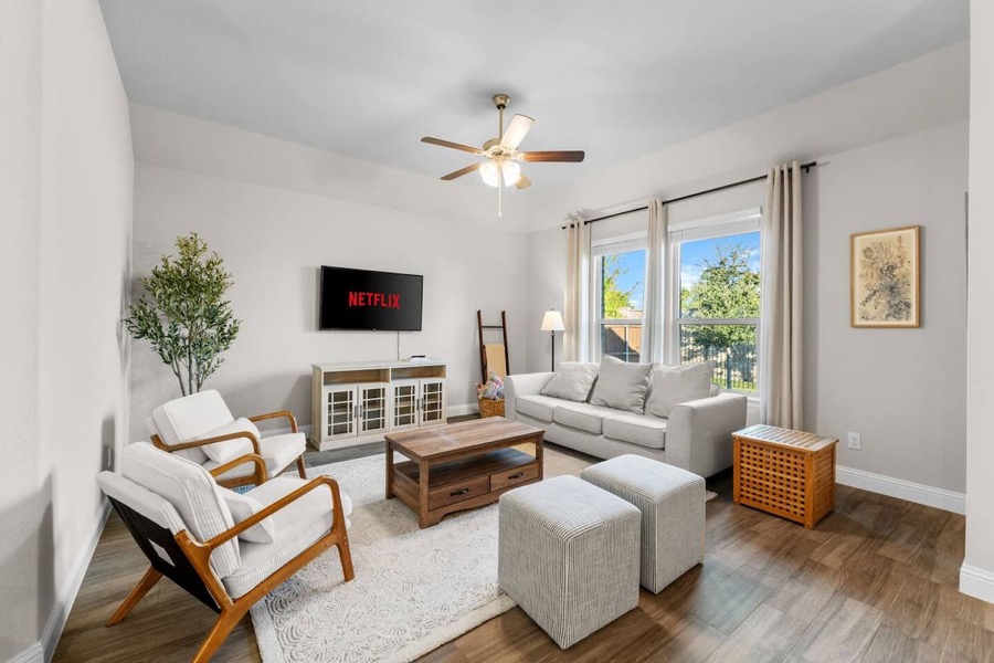 Living room with Netflix on the TV at the Keller-area home